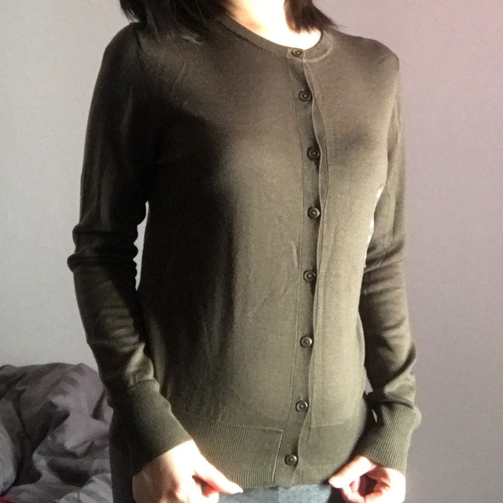Uniqlo Extra Fine Merino Crew Neck Cardigan Olive